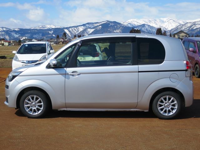 TOYOTA SPADE 2014 Image 31