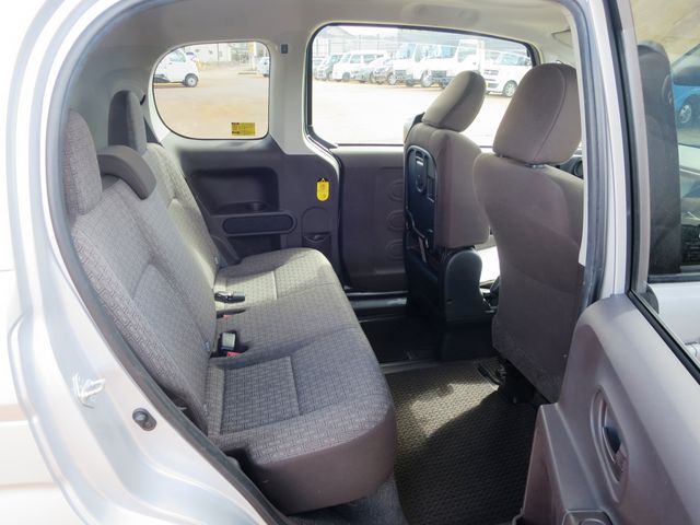 TOYOTA SPADE 2014 Image 31