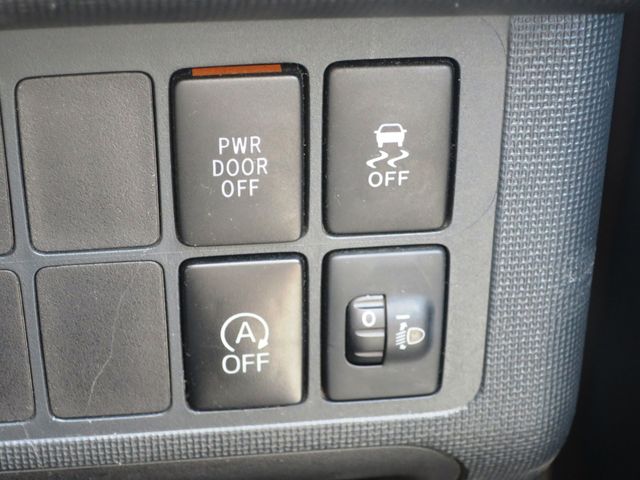 TOYOTA SPADE 2014 Image 31