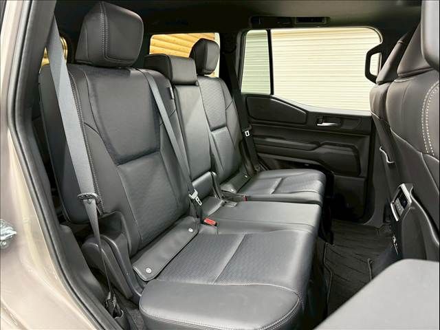 TOYOTA LANDCRUISER 250 2024 Image 31
