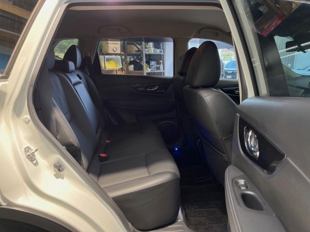 NISSAN X-TRAIL HYBRID 2WD 2018 Image 31