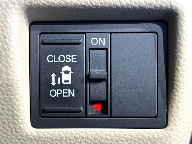 HONDA N BOX 2020 Image 31