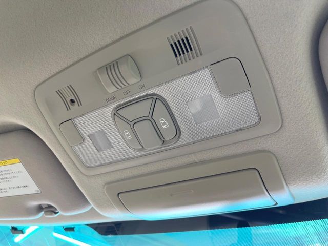 TOYOTA ESTIMA 2012 Image 31