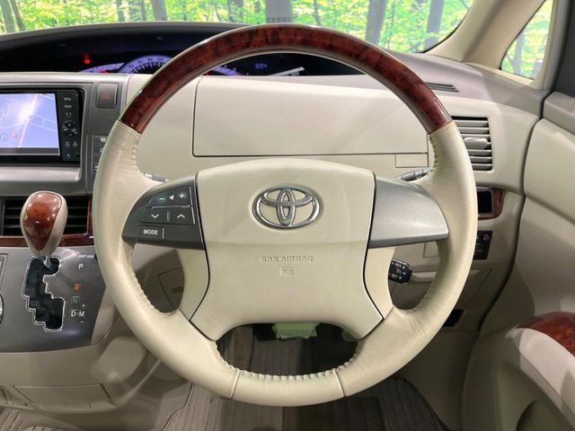 TOYOTA ESTIMA 2012 Image 31