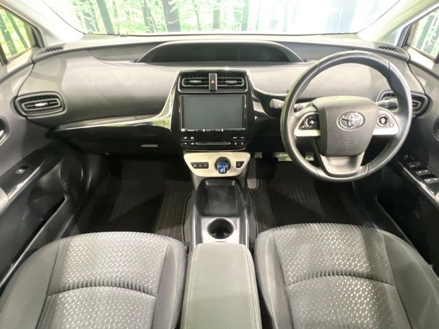 TOYOTA PRIUS 2016 Image 31