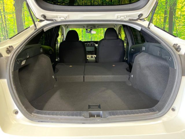 TOYOTA PRIUS 2016 Image 31