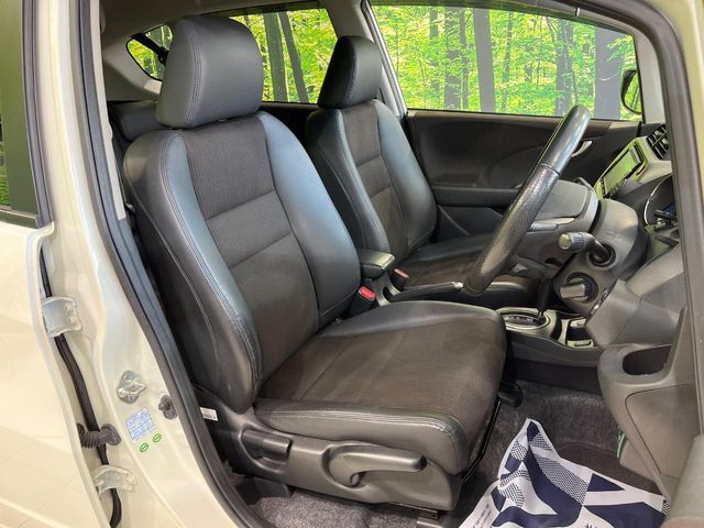 HONDA FIT HYBRID 2012 Image 31