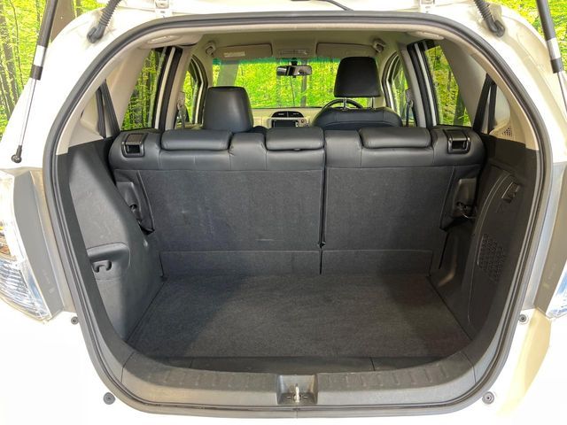 HONDA FIT HYBRID 2012 Image 31