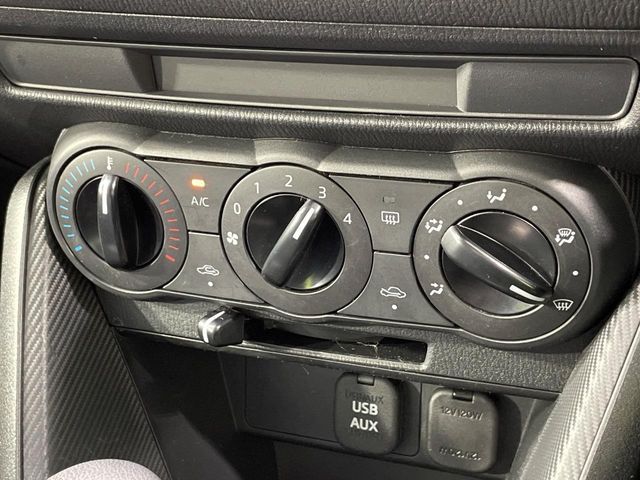 MAZDA DEMIO 2016 Image 31