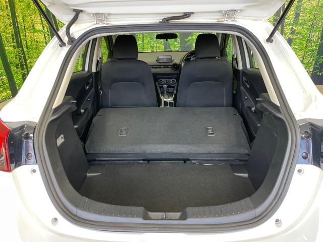 MAZDA DEMIO 2016 Image 31