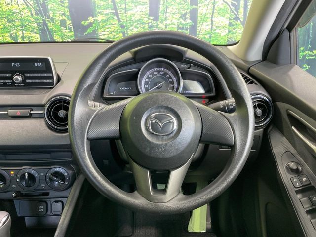 MAZDA DEMIO 2016 Image 31