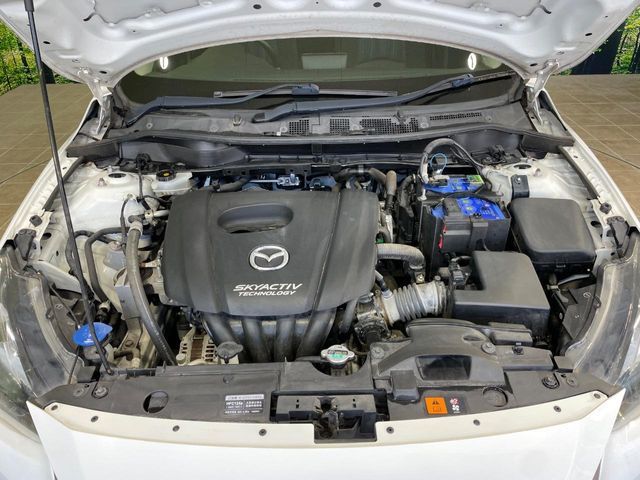 MAZDA DEMIO 2016 Image 31