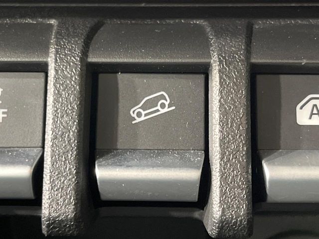 SUZUKI JIMNY NOMADE 2025 Image 31