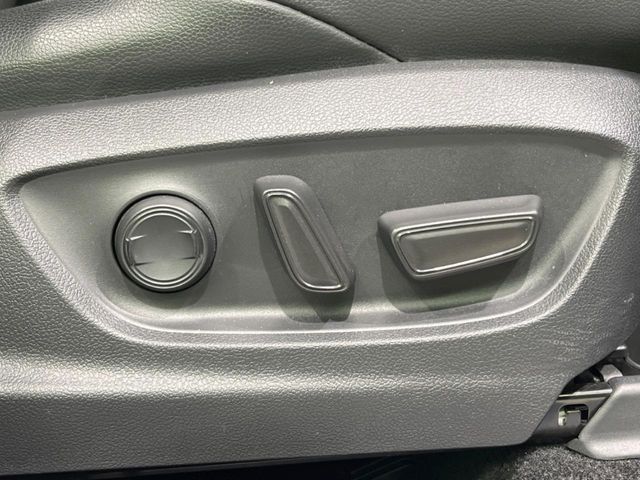 TOYOTA COROLLA CROSS HYBRID 2023 Image 31