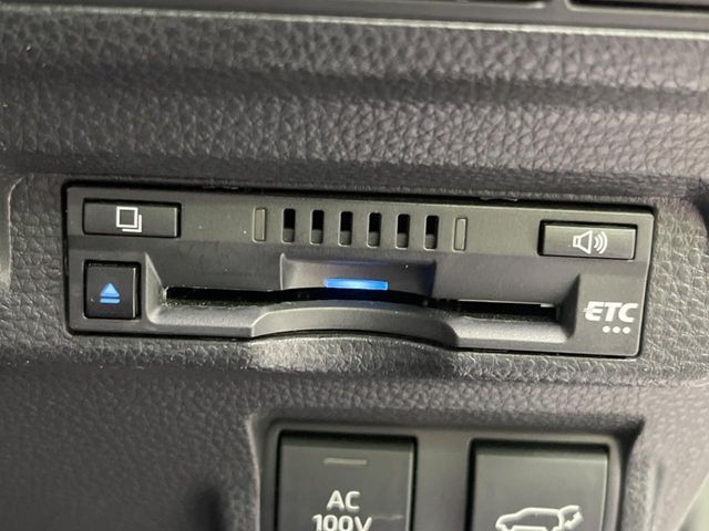 TOYOTA COROLLA CROSS HYBRID 2023 Image 31