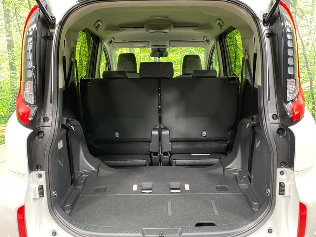 TOYOTA SIENTA HYBRID 2025 Image 31