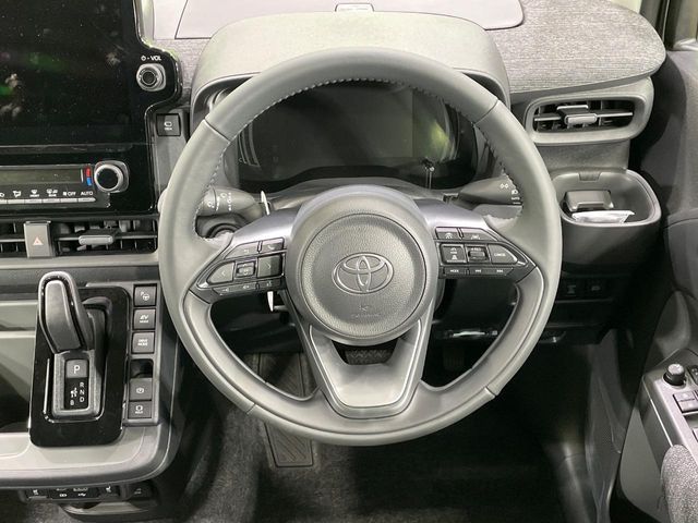 TOYOTA SIENTA HYBRID 2025 Image 31