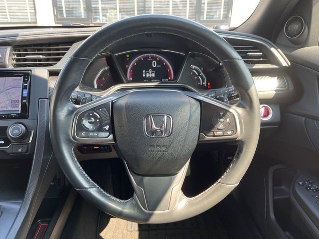 HONDA CIVIC HATCHBACK 2017 Image 31