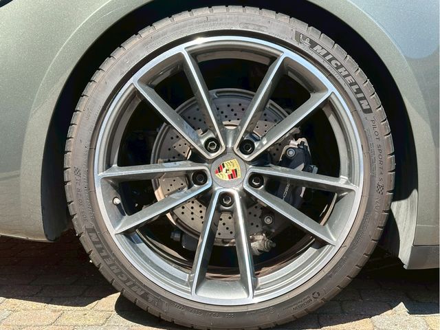 PORSCHE 911 2023 Image 31