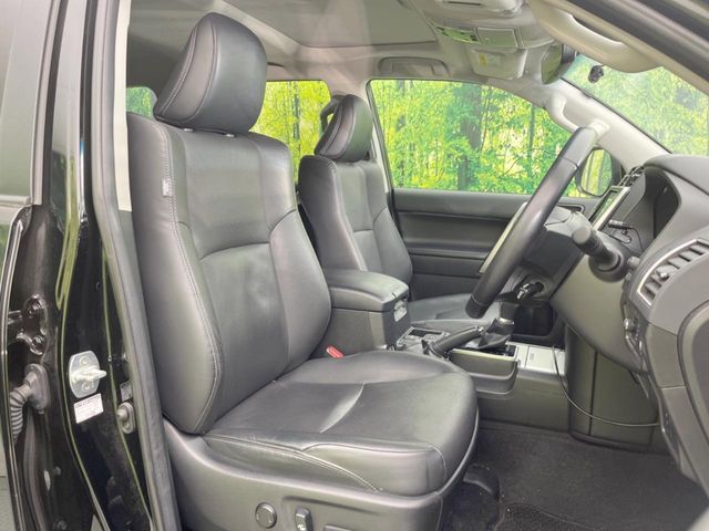 TOYOTA LANDCRUISER PRADO 2023 Image 31