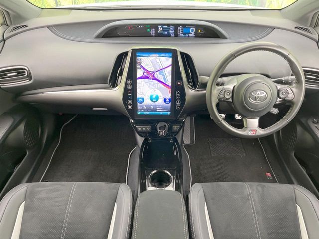 TOYOTA PRIUS PHV 2018 Image 31
