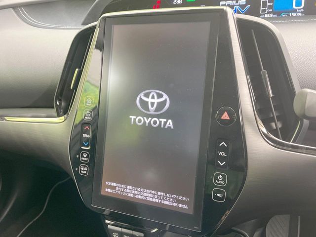 TOYOTA PRIUS PHV 2018 Image 31