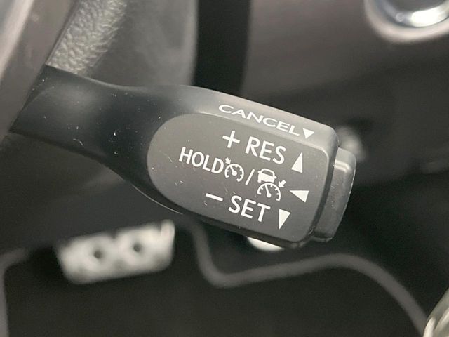 TOYOTA PRIUS PHV 2018 Image 31