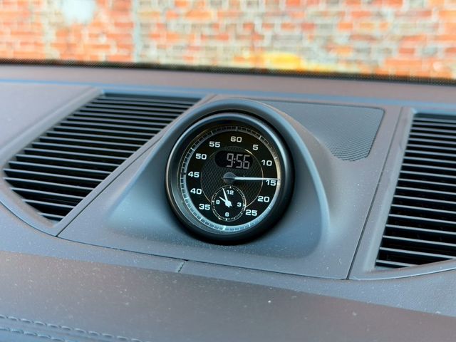 PORSCHE MACAN 2022 Image 31