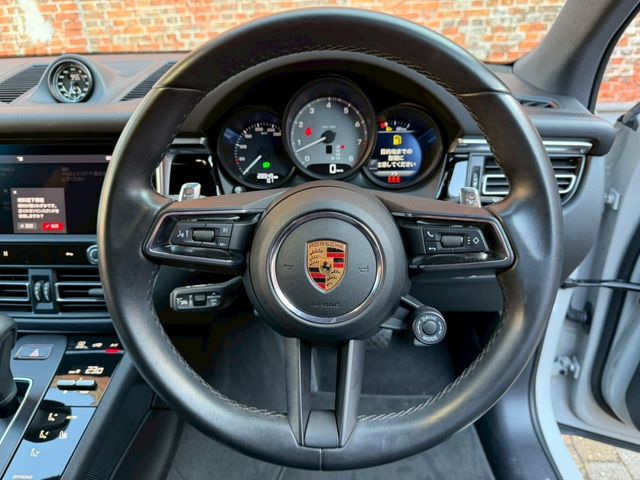 PORSCHE MACAN 2022 Image 31