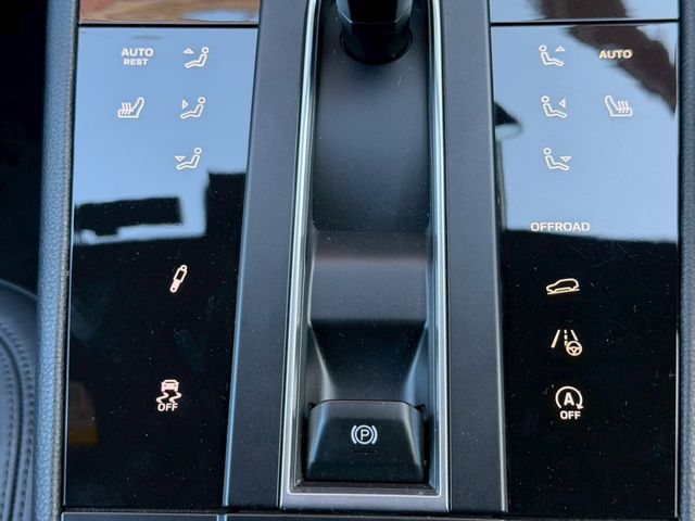 PORSCHE MACAN 2022 Image 31