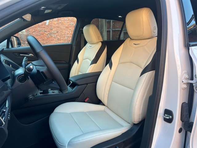 CADILLAC XT4 2023 Image 31