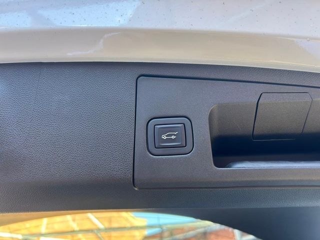 CADILLAC XT4 2023 Image 31