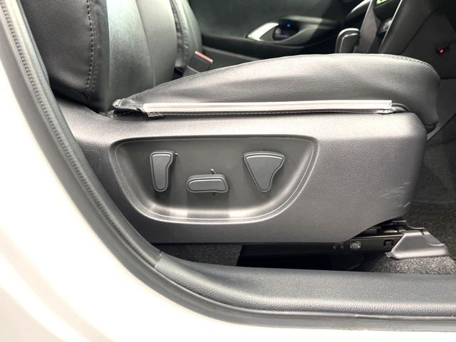 TOYOTA YARIS CROSS HYBRID 2023 Image 31