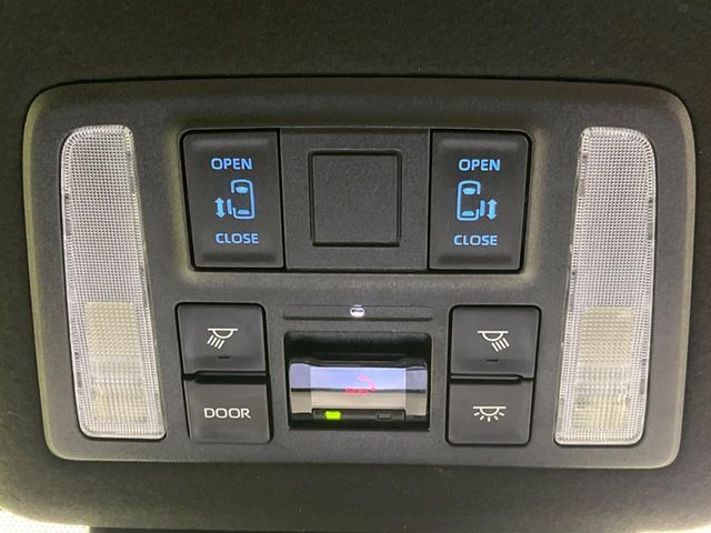 TOYOTA VOXY 2024 Image 31