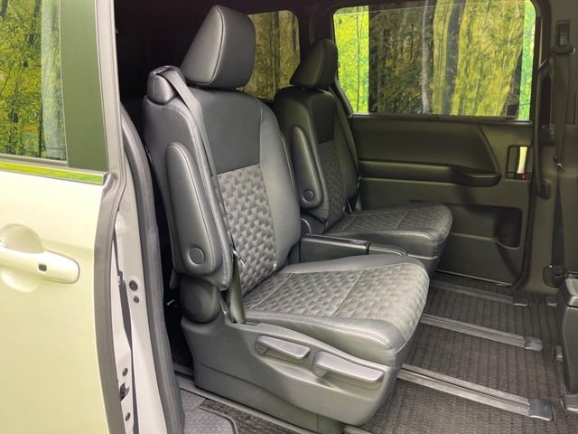 TOYOTA VOXY 2024 Image 31