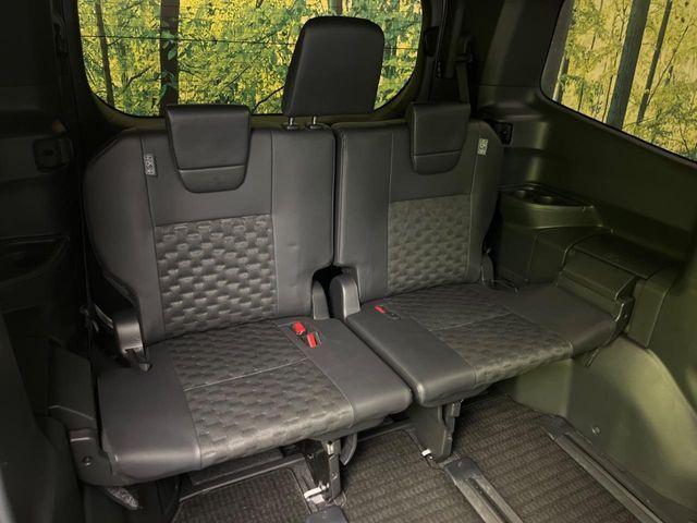 TOYOTA VOXY 2024 Image 31