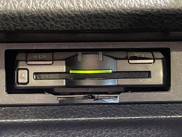 TOYOTA VOXY 2015 Image 31