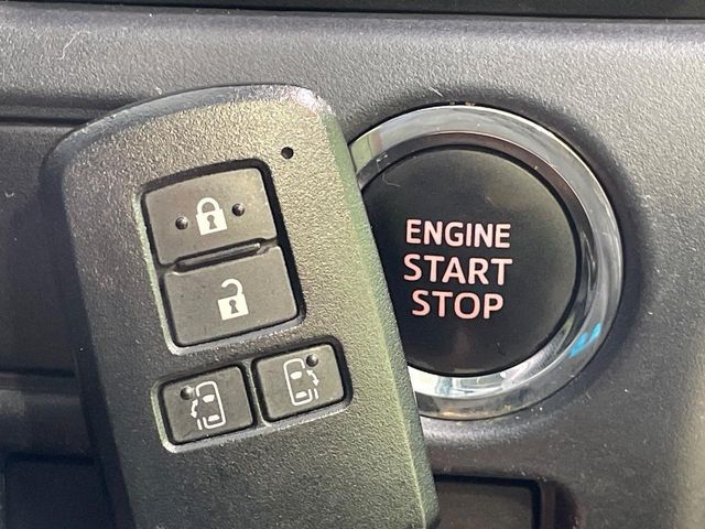 TOYOTA VOXY 2015 Image 31