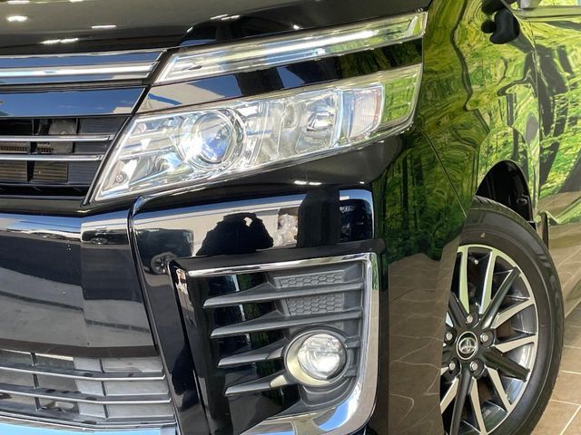 TOYOTA VOXY 2015 Image 31