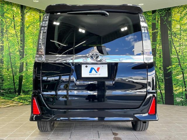 TOYOTA VOXY 2015 Image 31