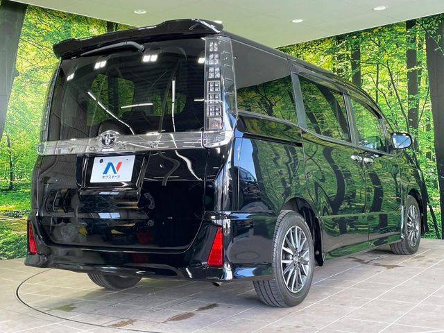 TOYOTA VOXY 2015 Image 31