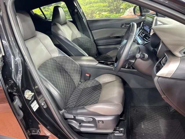 TOYOTA C-HR 2022 Image 31