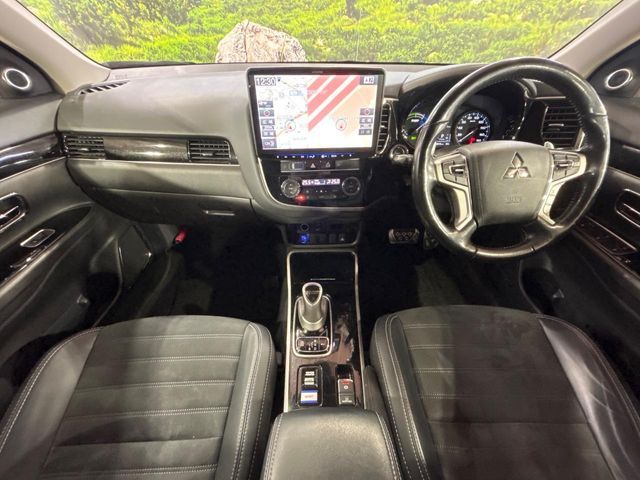 MITSUBISHI OUTLANDER PHEV 2018 Image 31