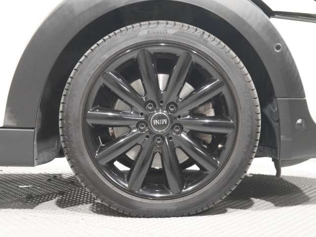 BMW MINI COOPER SD 5DOOR 2019 Image 31