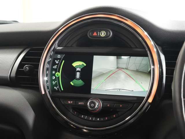 BMW MINI COOPER D 5DOOR 2020 Image 31