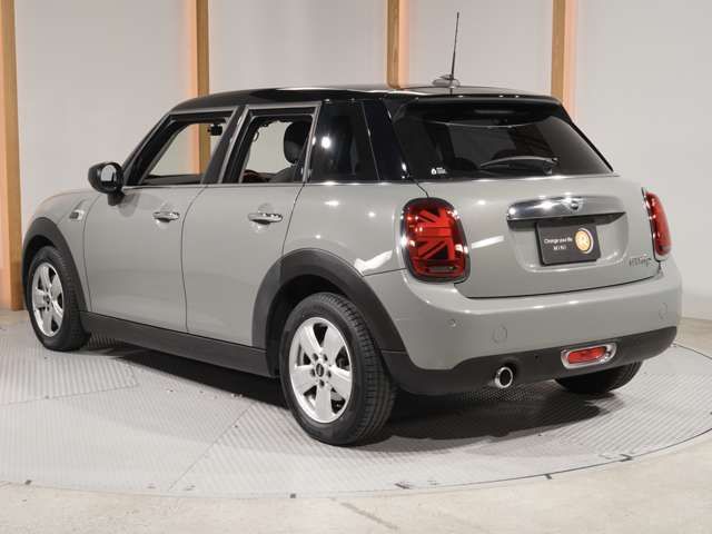 BMW MINI COOPER D 5DOOR 2020 Image 31