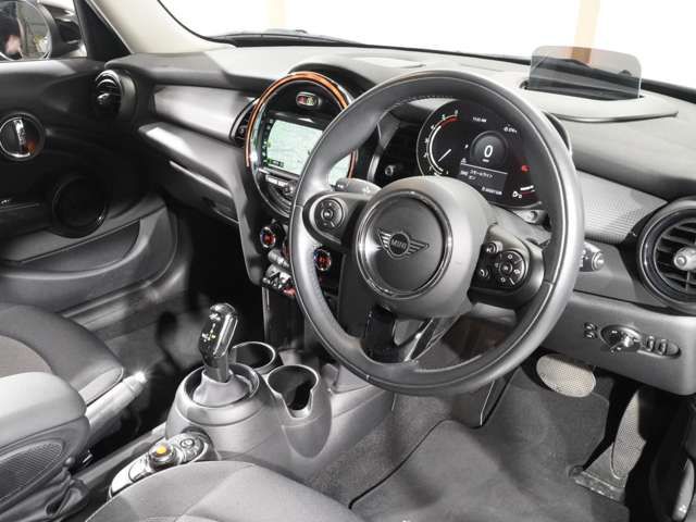 BMW MINI COOPER D 5DOOR 2020 Image 31