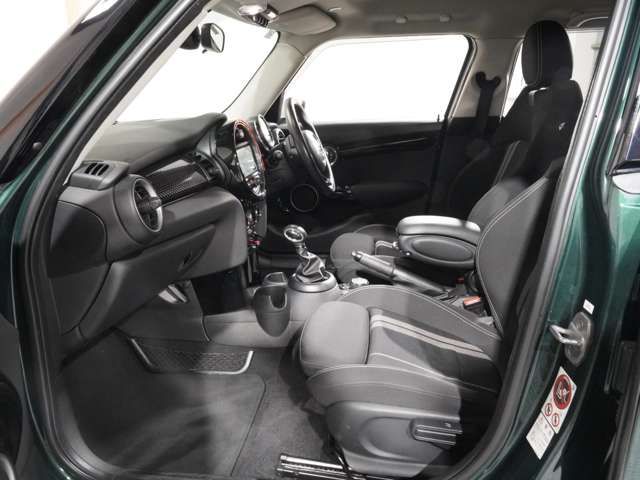 BMW MINI COOPER S 5D 2015 Image 31