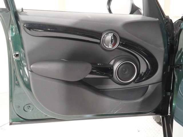 BMW MINI COOPER S 5D 2015 Image 31