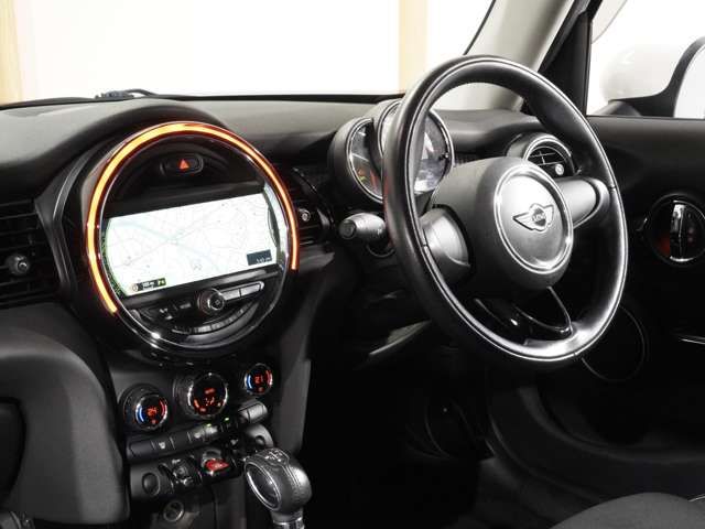 BMW MINI COOPER S 5D 2015 Image 31